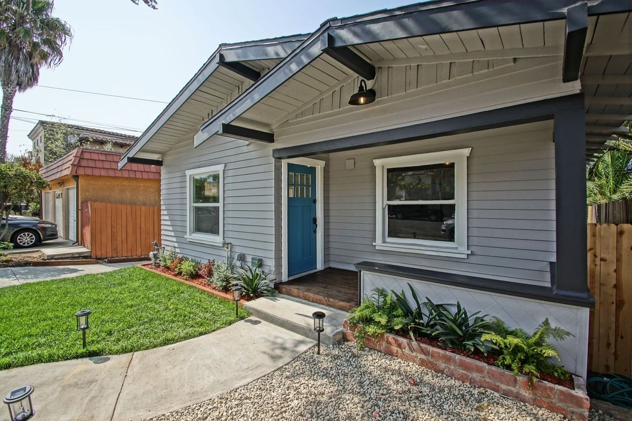 827 N Lucia Ave - Photo 3 of 28