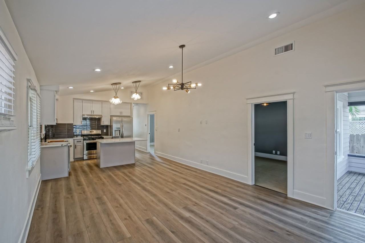 827 N Lucia Ave - Photo 6 of 28
