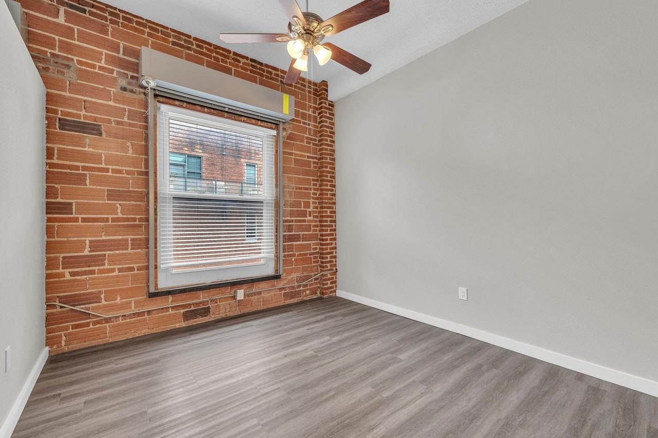 Jewell Lofts - Photo 4 of 14