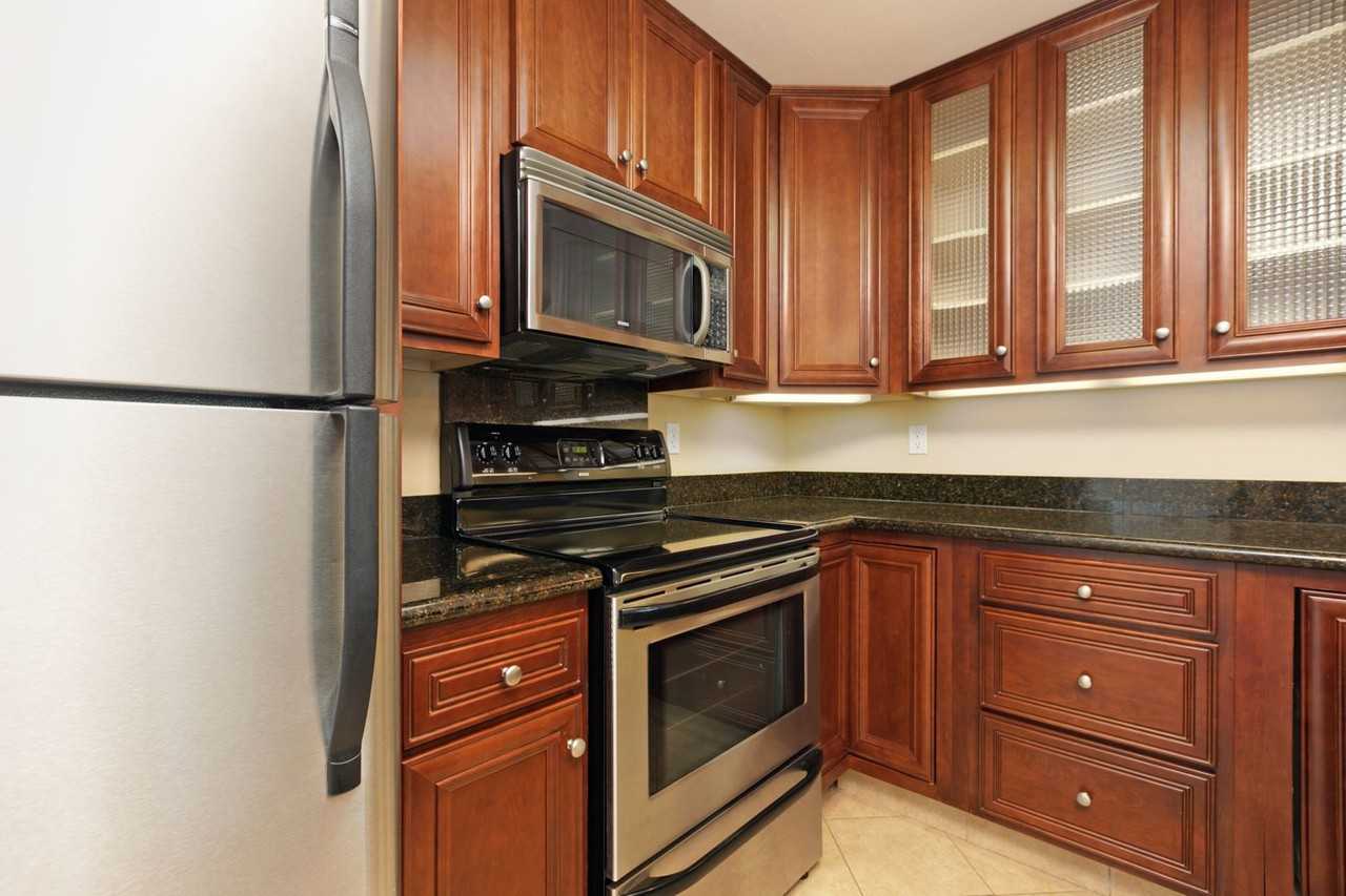 5525 Shasta Ln #307 - Photo 7 of 24
