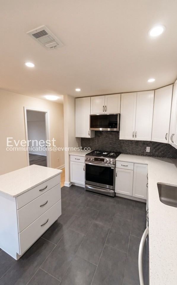 12709 Gordon Blvd #70 - Photo 4 of 26