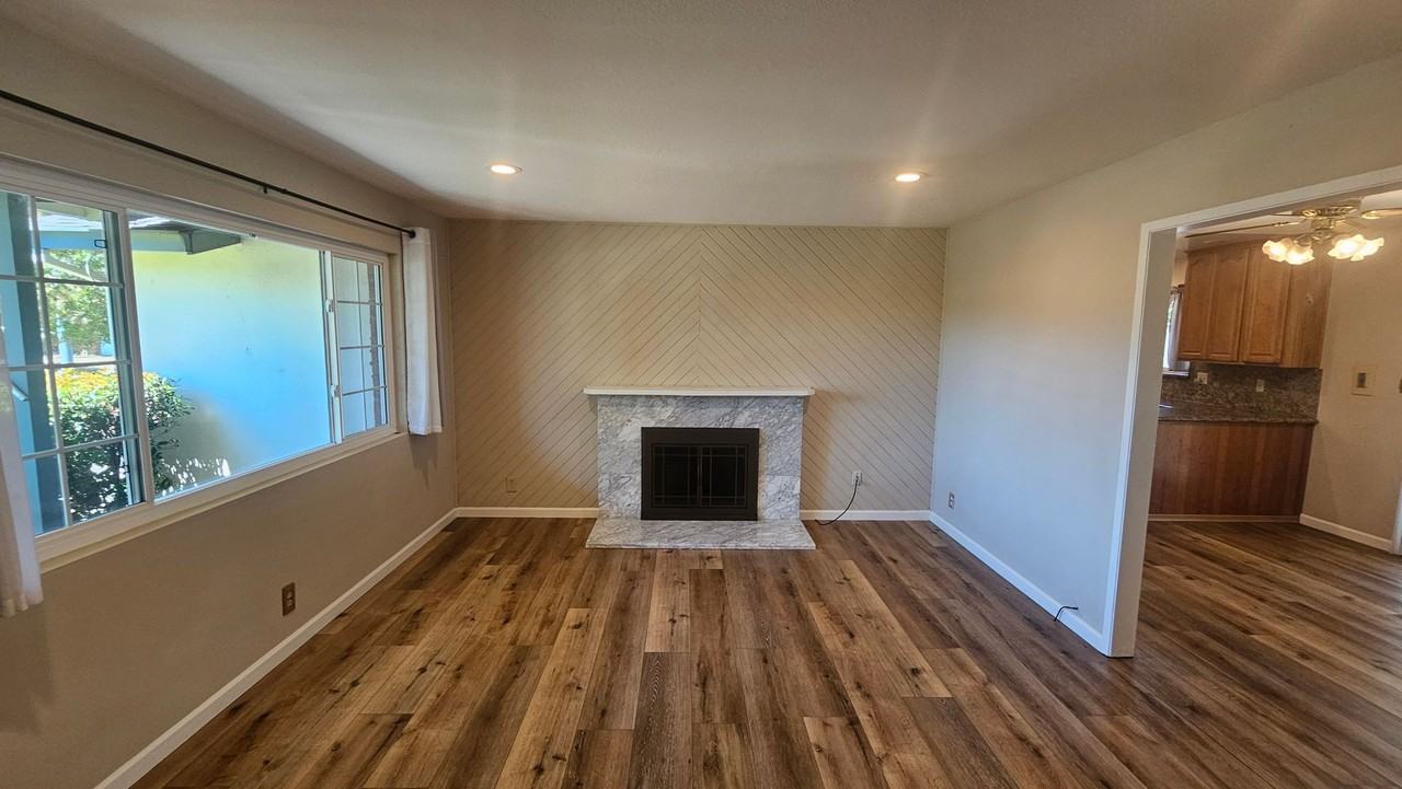 8164 Cardiff Dr - Photo 2 of 22