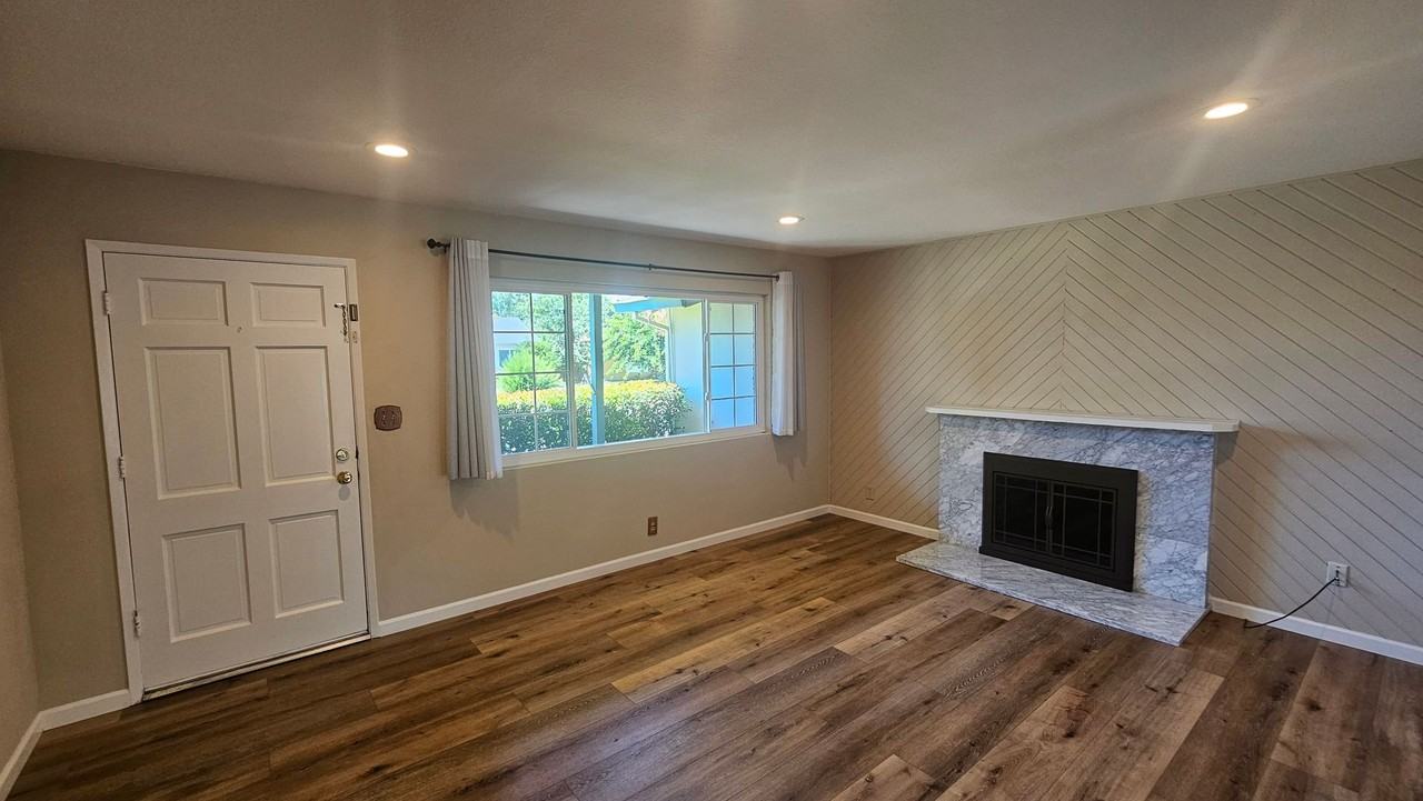 8164 Cardiff Dr - Photo 3 of 22
