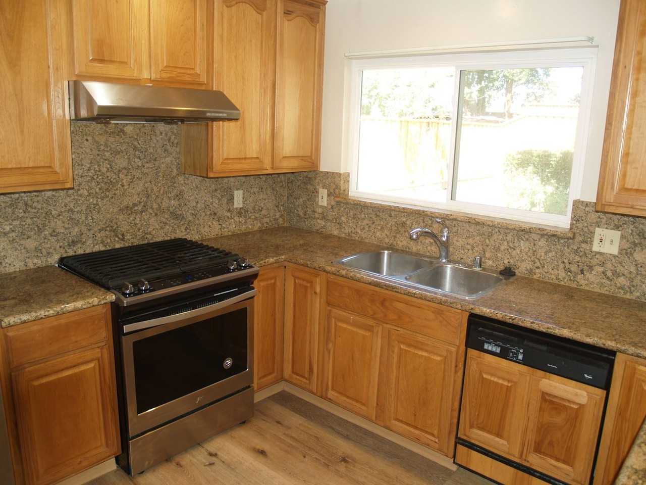 8164 Cardiff Dr - Photo 6 of 22