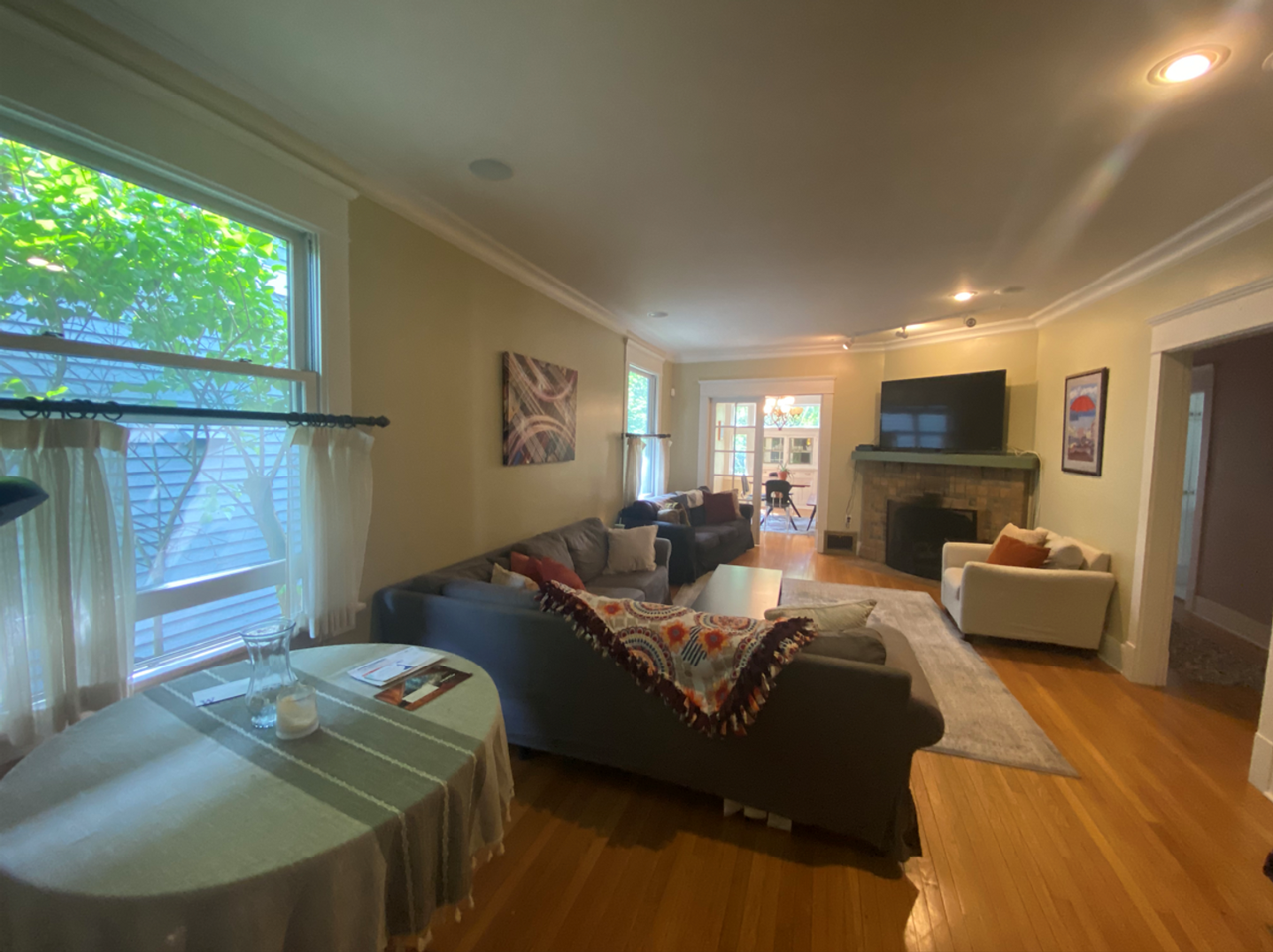 4739 Latona Ave Ne - Photo 7 of 8