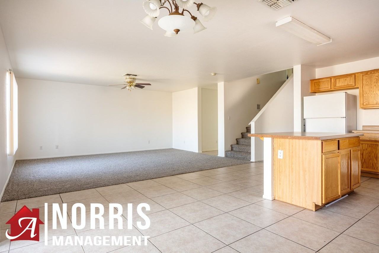 1632 E Cardinal Dr - Photo 7 of 27