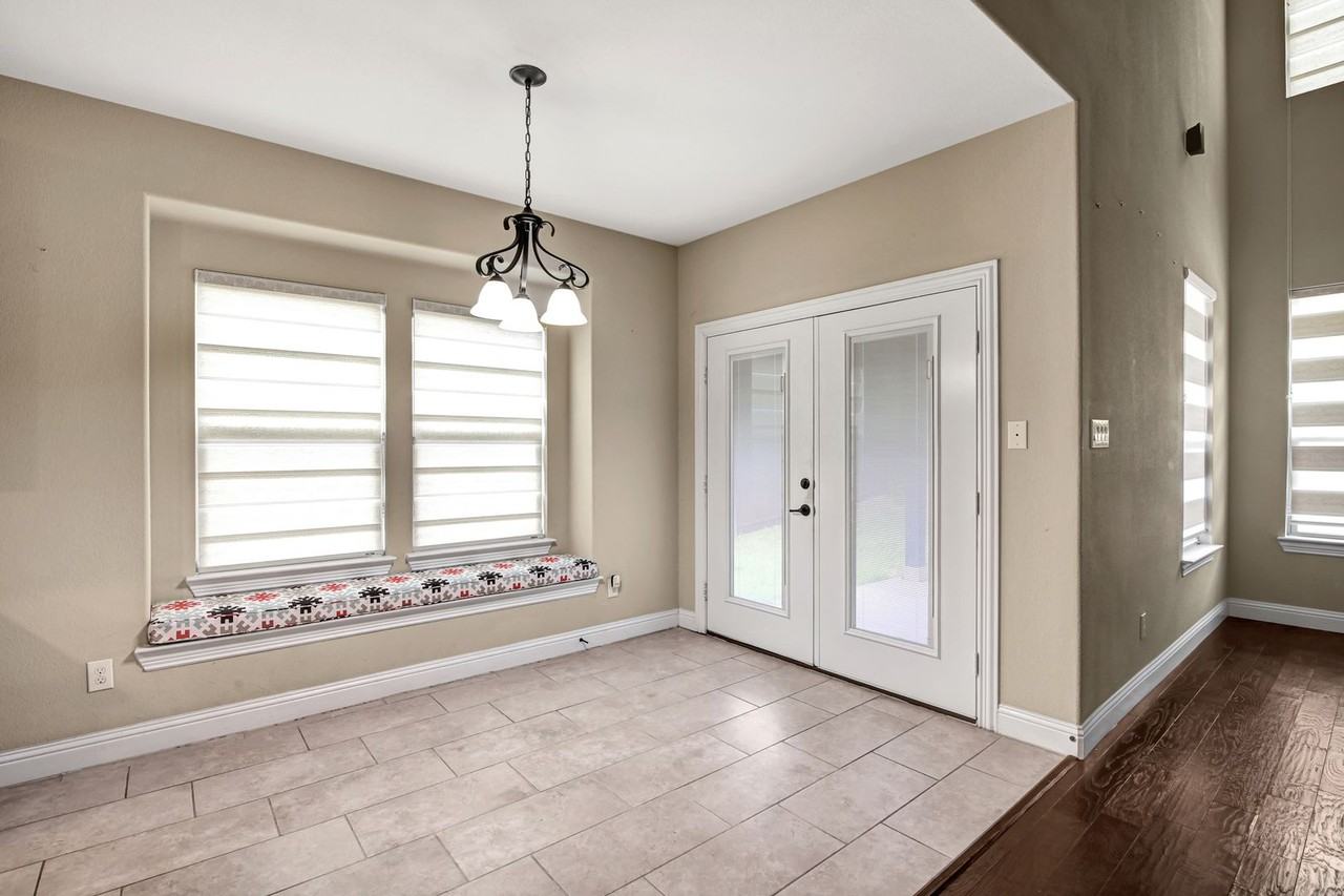 12353 Flowering Dr - Photo 7 of 45
