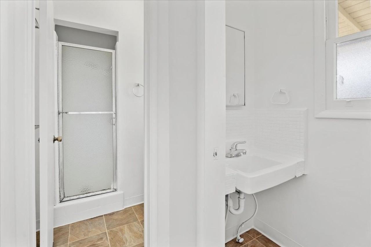 8020 Cowan Ave - Photo 7 of 16
