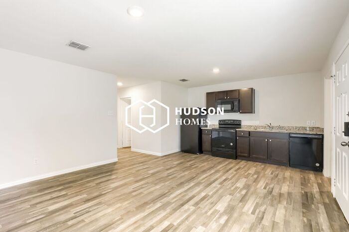 1312 N 6th St #A - Photo 6 of 15