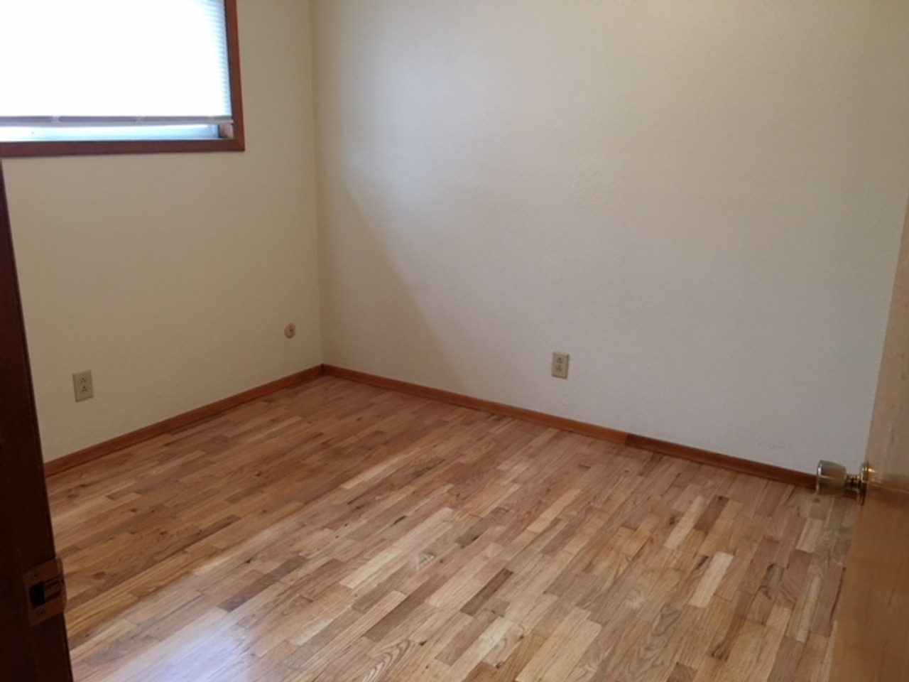 1528 Nw 10th St - Photo 6 of 7