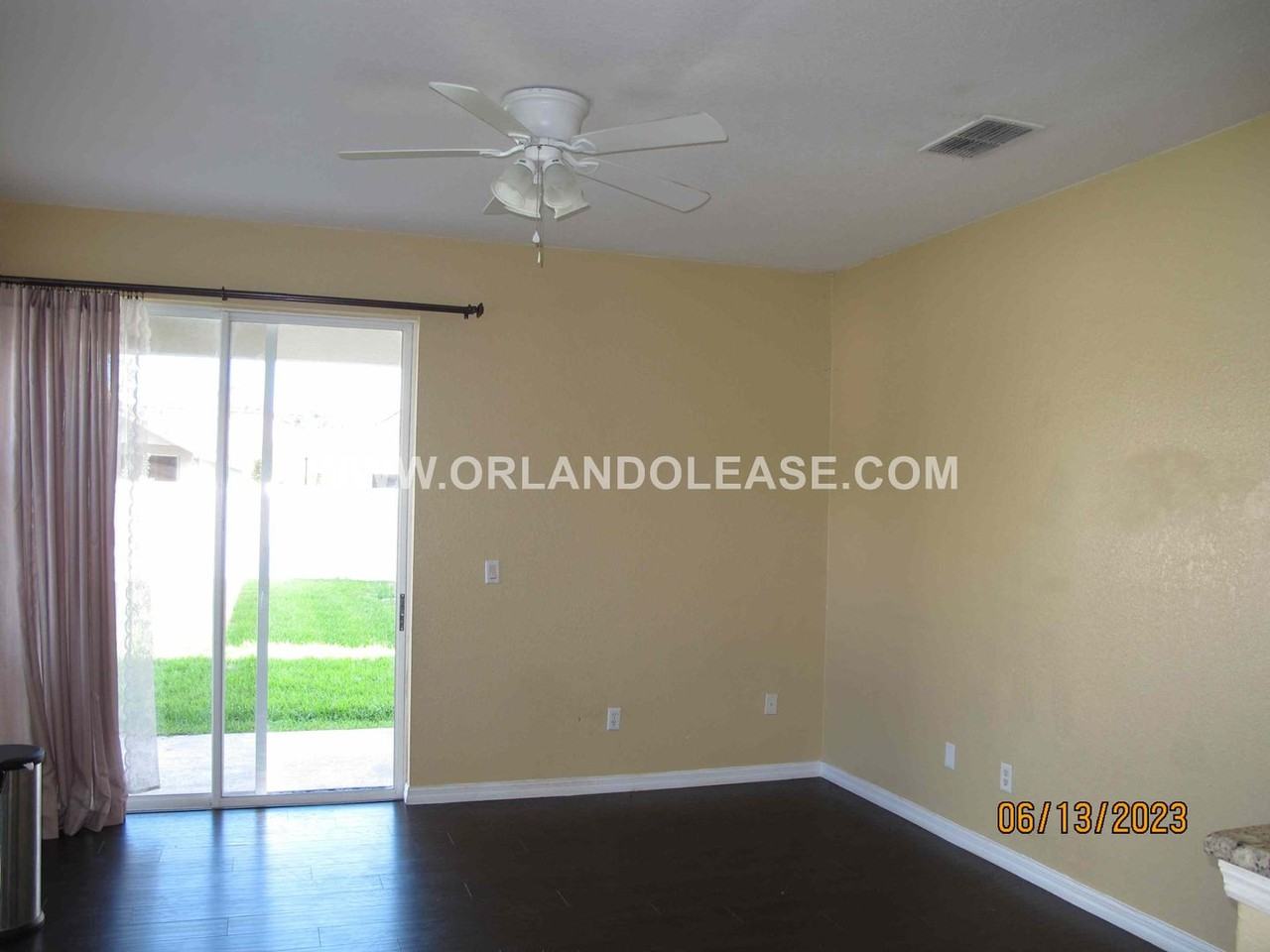 925 Torrey Pine Dr - Photo 5 of 18