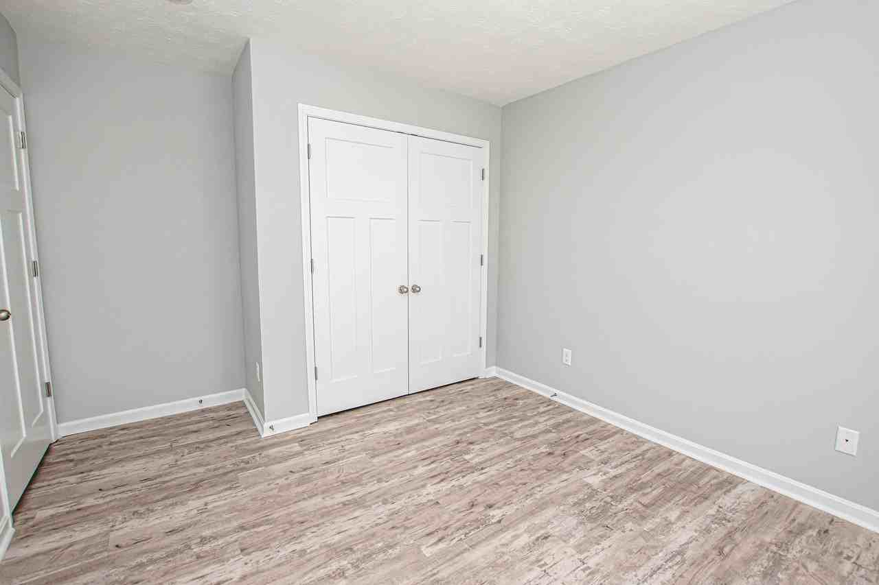 500 Eagle Pointe Dr - Photo 7 of 33