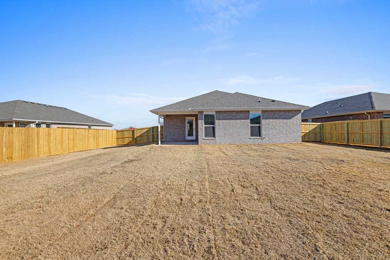 125 Sw Vicki St - Photo 5 of 40