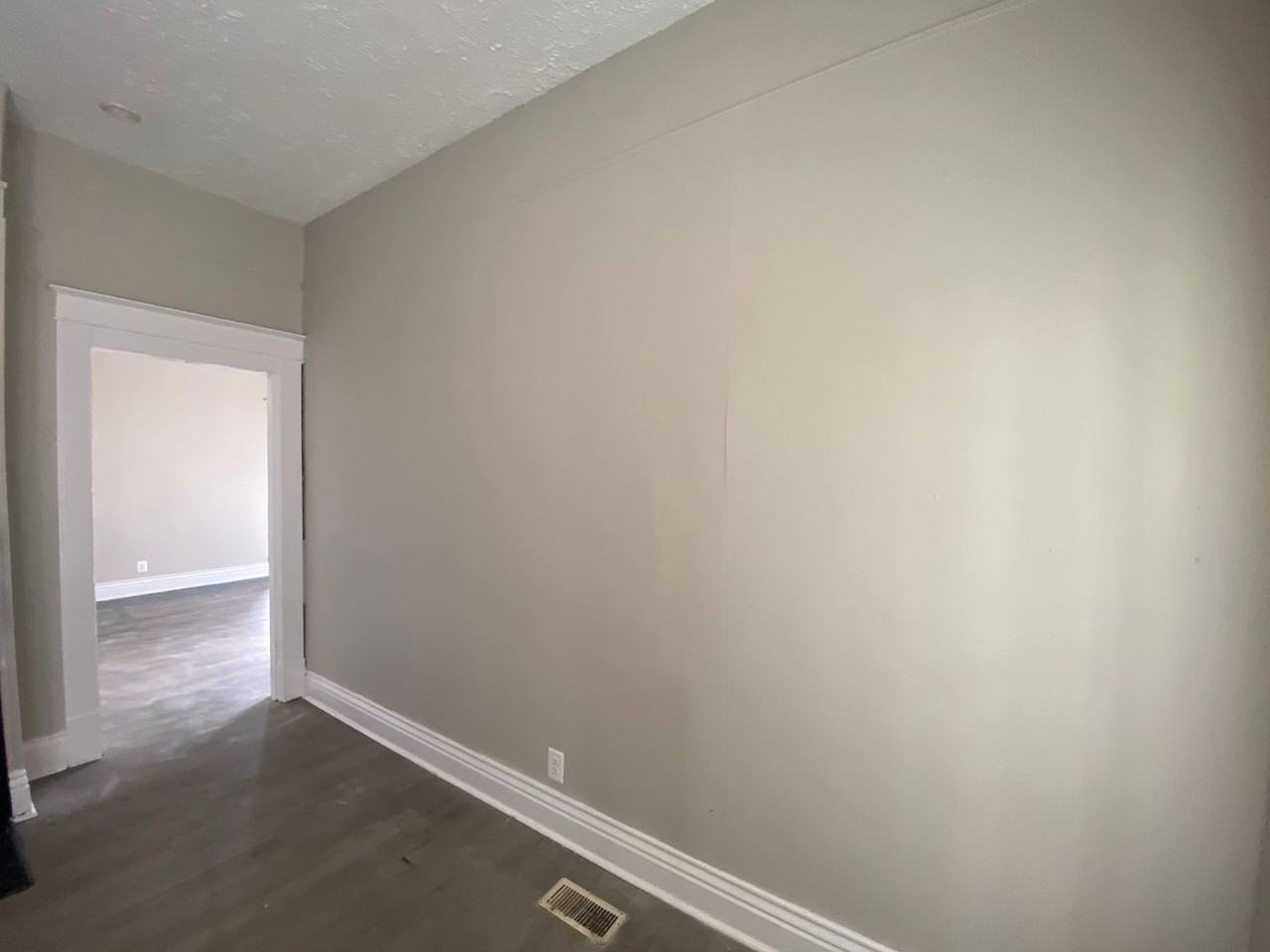 1238 Oleanda Ave - Photo 5 of 11