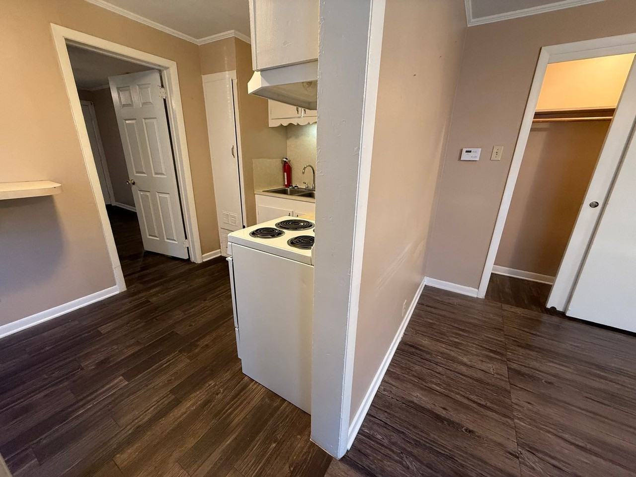 212 Choice St - Photo 4 of 13