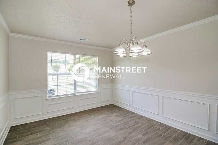9498 Creekside Rd - Photo 6 of 17