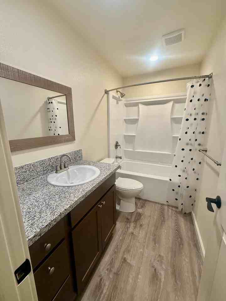 Fowler Apartments - Photo 5 of 14