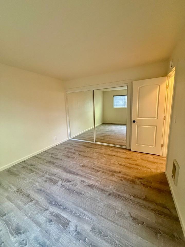 Fowler Apartments - Photo 6 of 14