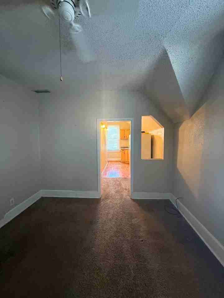 1419 Lipan St #3 - Photo 4 of 11
