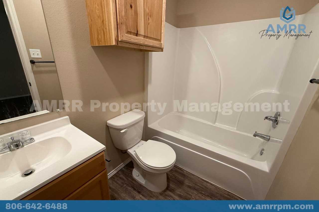 3422 E 3rd St - Photo 7 of 16
