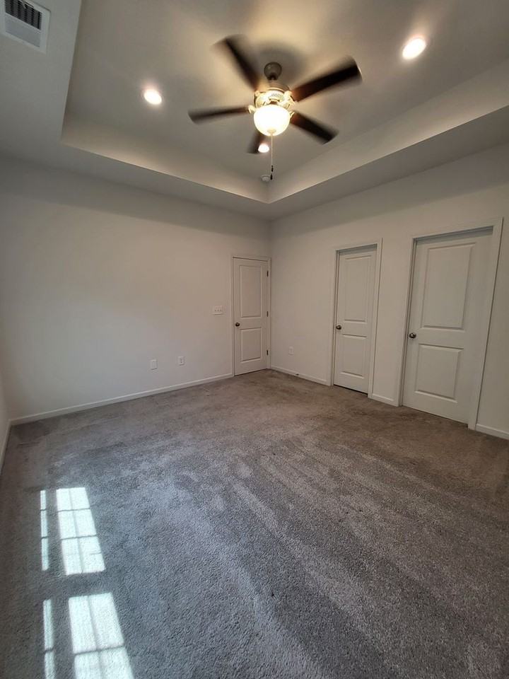 11810 Titan Ave - Photo 7 of 40