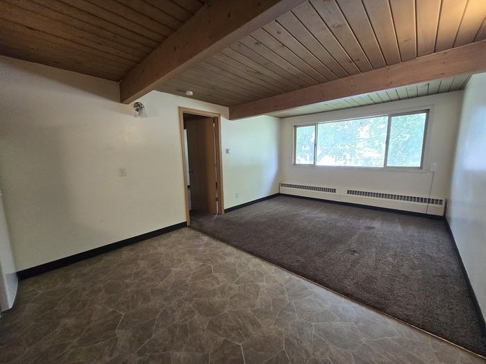 1116 19th Ave S #13 - Photo 2 of 9
