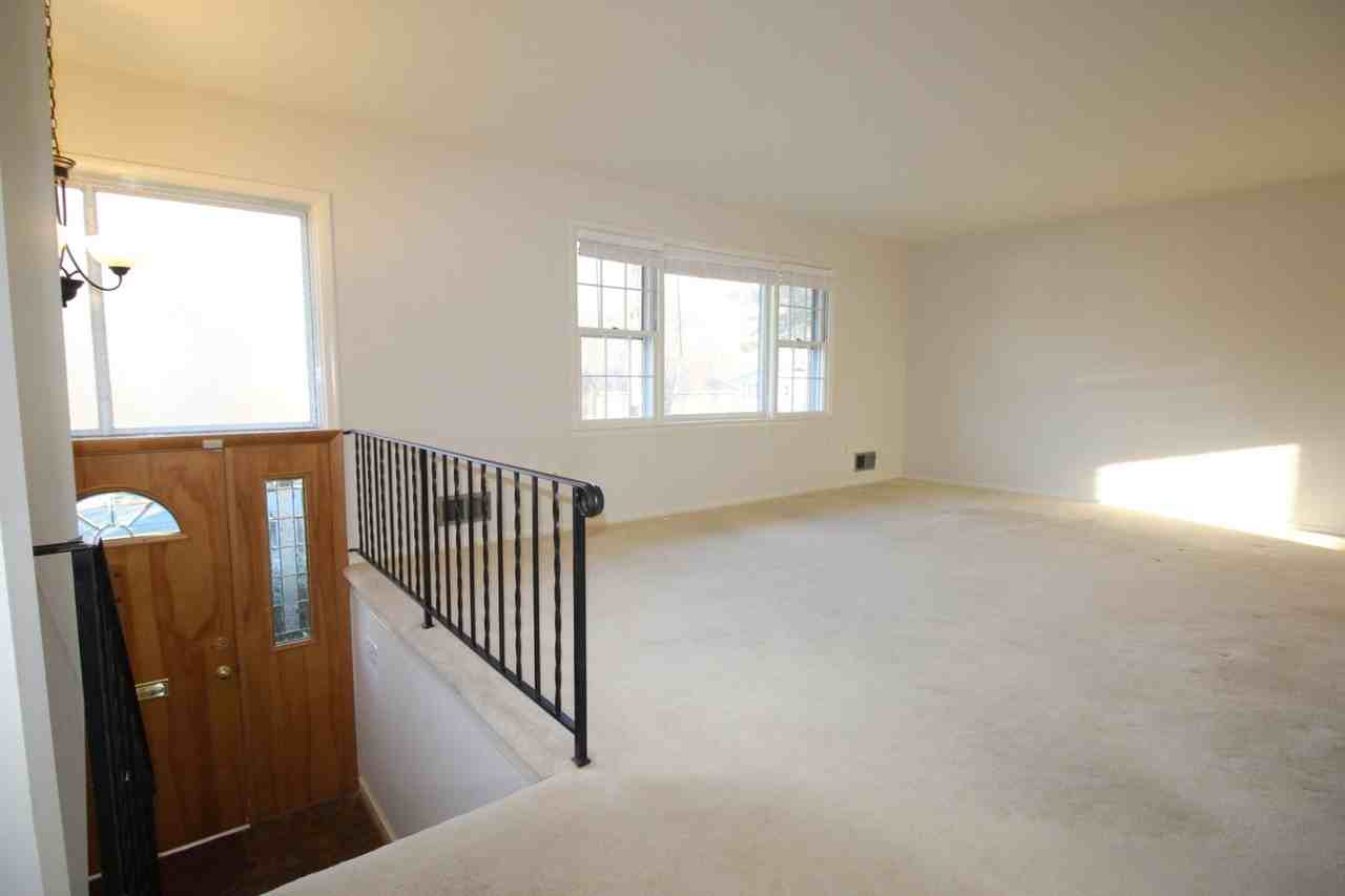 316 Patrick St Sw - Photo 5 of 31