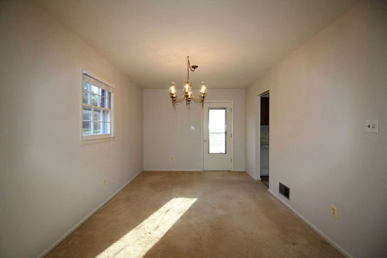 316 Patrick St Sw - Photo 7 of 31