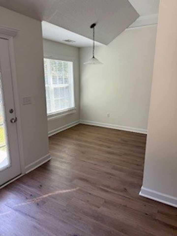 534 Cobblestone Cir - Photo 2 of 17