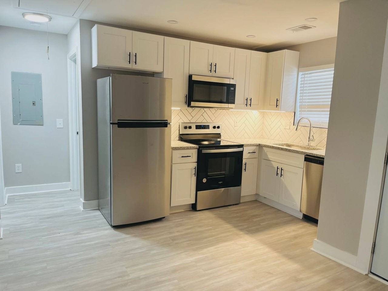 797 Pryor St Sw #3 - Photo 7 of 9