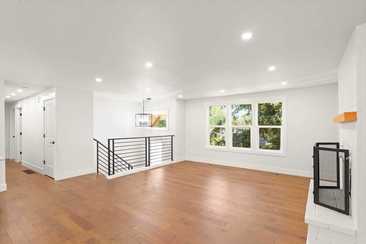 17714 Se Cook St - Photo 7 of 22