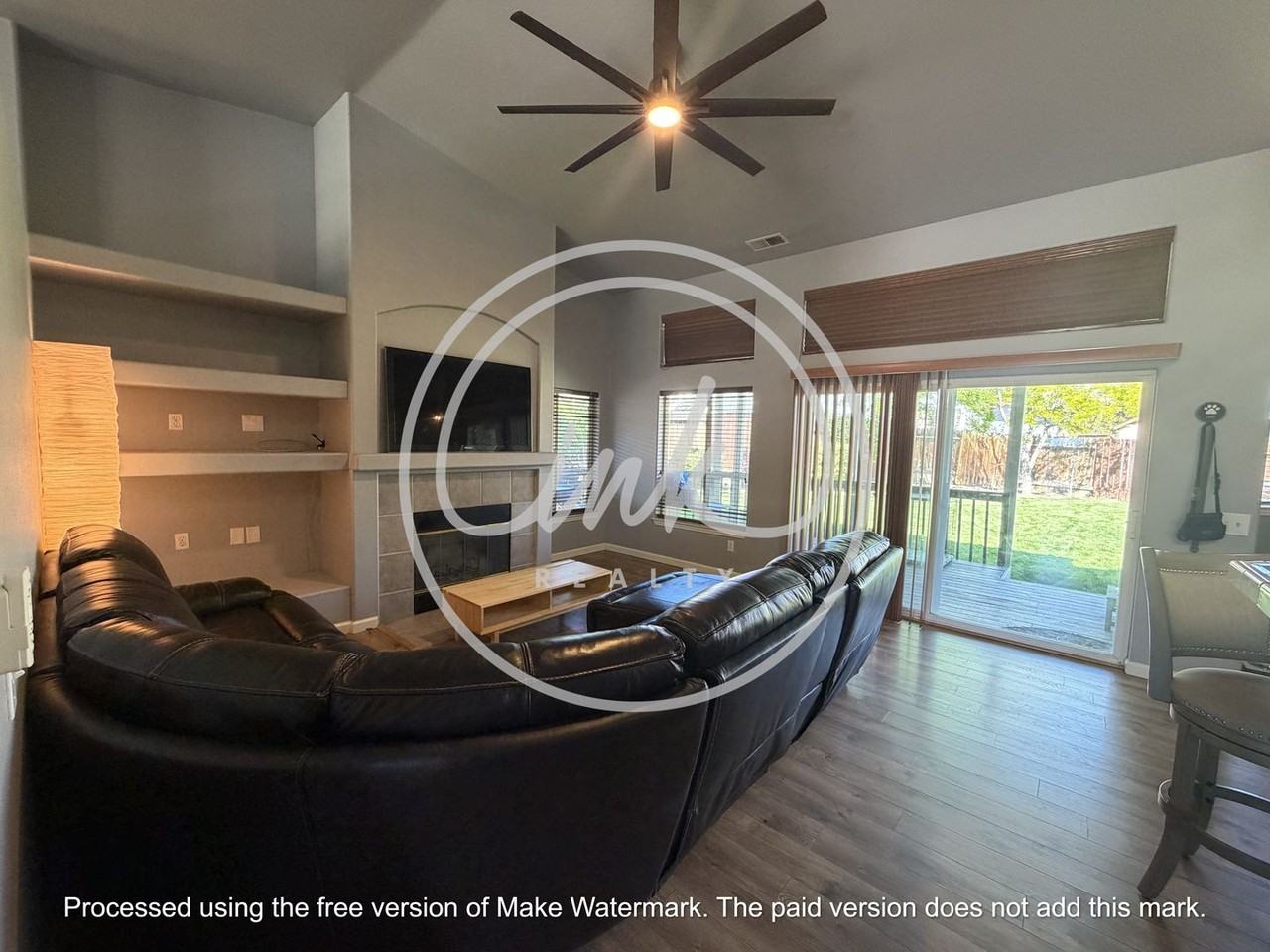 3570 Overlook Ct - Photo 4 of 28