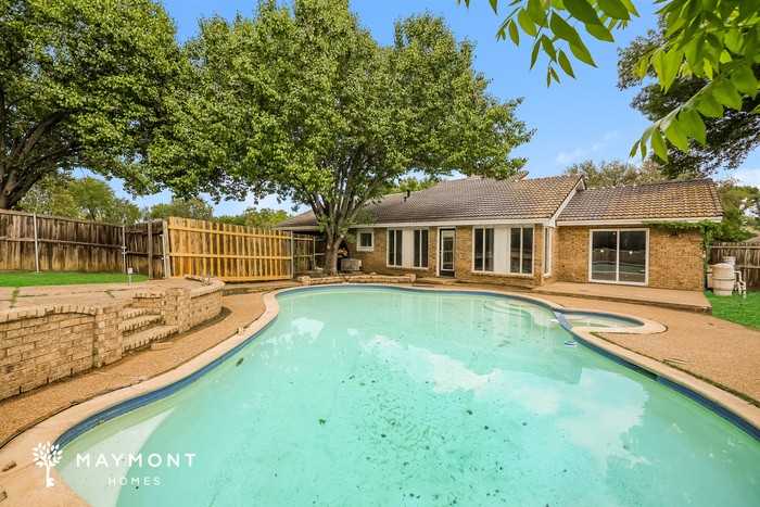 1833 Wisteria Dr - Photo 3 of 3