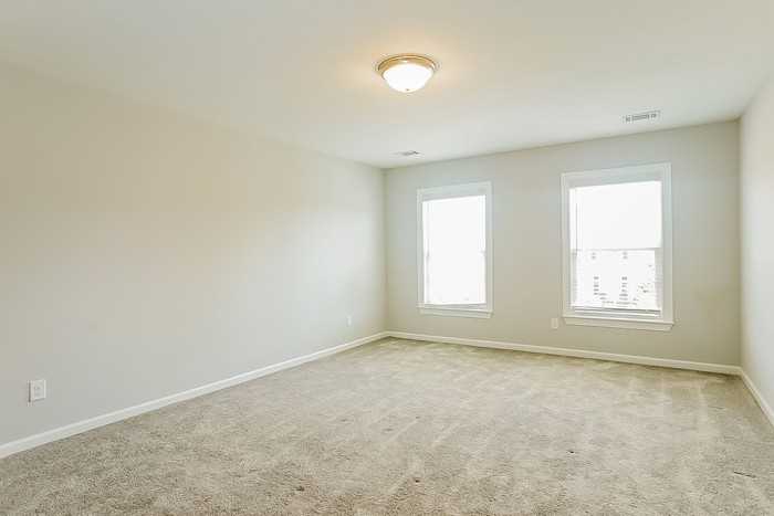568 Bunchgrass St - Photo 6 of 10