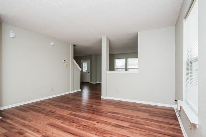 13326 N Swayzee Ct - Photo 7 of 12