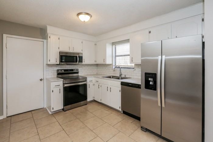 507 Twin Pine Cv - Photo 7 of 14