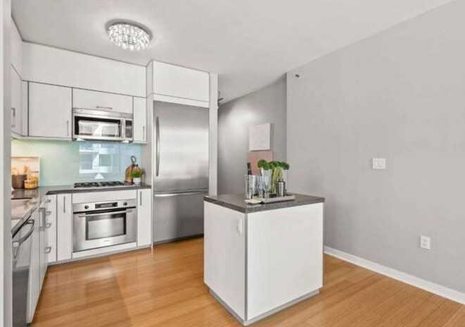 318 Spear St #3B - Photo 5 of 9