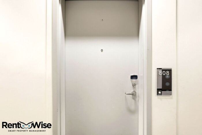 1075 Market St #808 - Photo 2 of 30