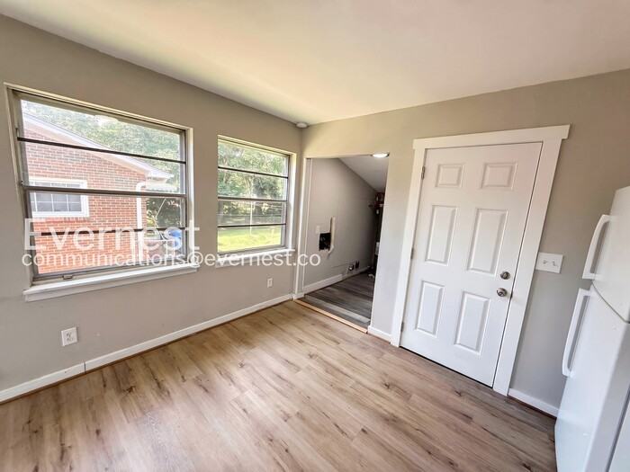 1645 18th Way Sw - Photo 4 of 25