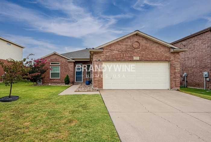 1116 Roundhouse Dr - Photo 2 of 26