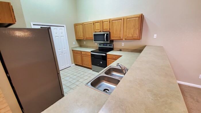12118 W Dorado Pl #305 - Photo 6 of 24