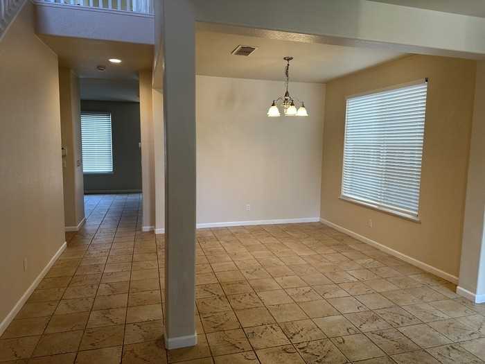 274 Finchwood Dr - Photo 5 of 50