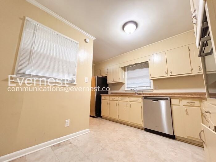 3460 Estes Dr - Photo 5 of 18