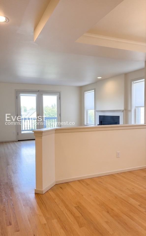1930 4th Ave W - Photo 4 of 22