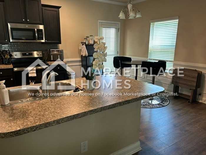 6121 Hickory Lane Dr - Photo 5 of 11