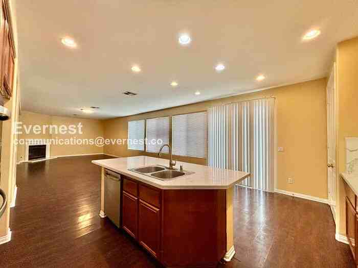 40495 Charleston St - Photo 4 of 44