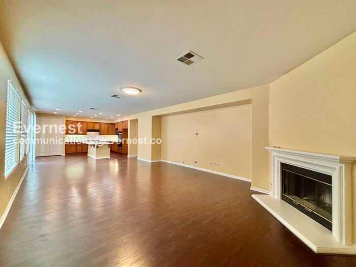40495 Charleston St - Photo 5 of 44