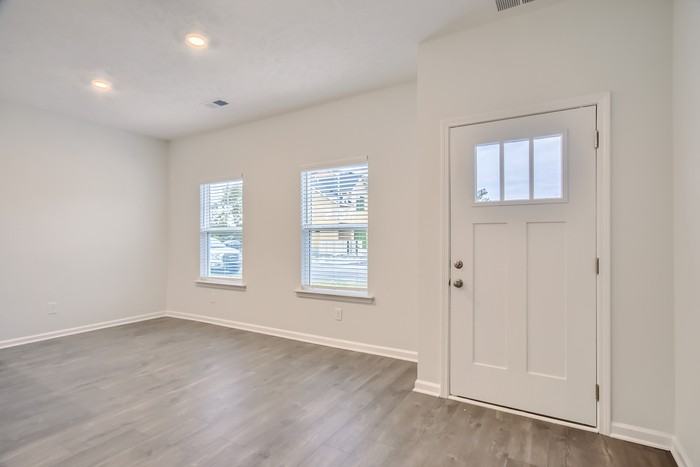 357 Raines Ct - Photo 6 of 25
