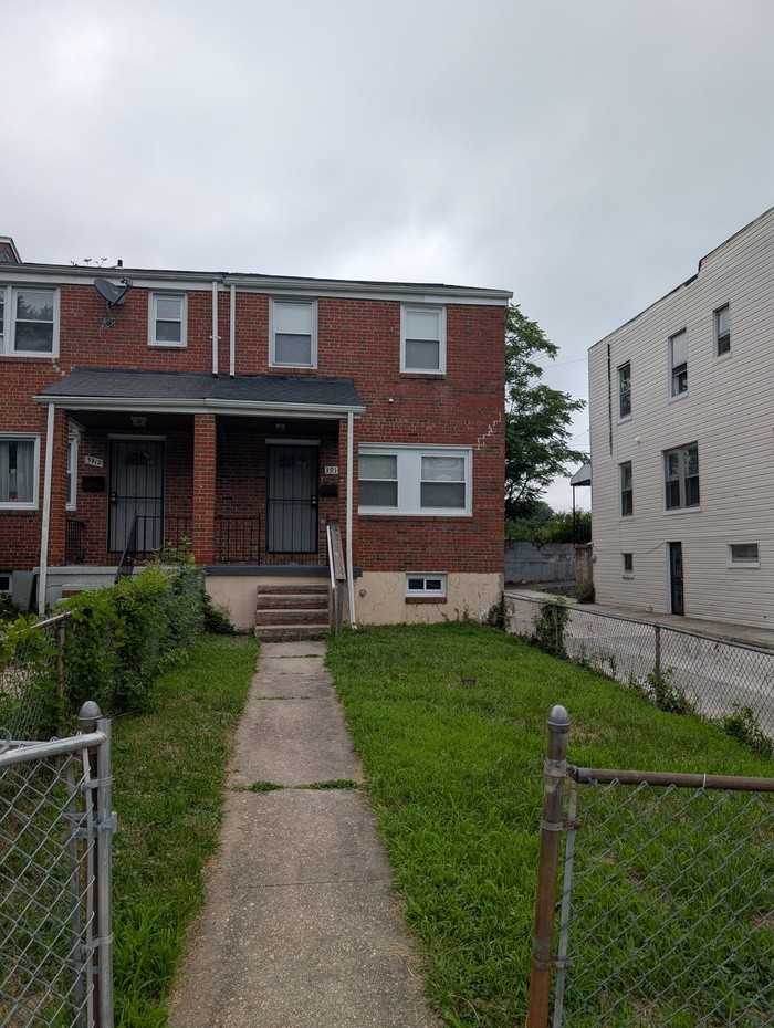 3999 Eierman Ave - Photo 2 of 20