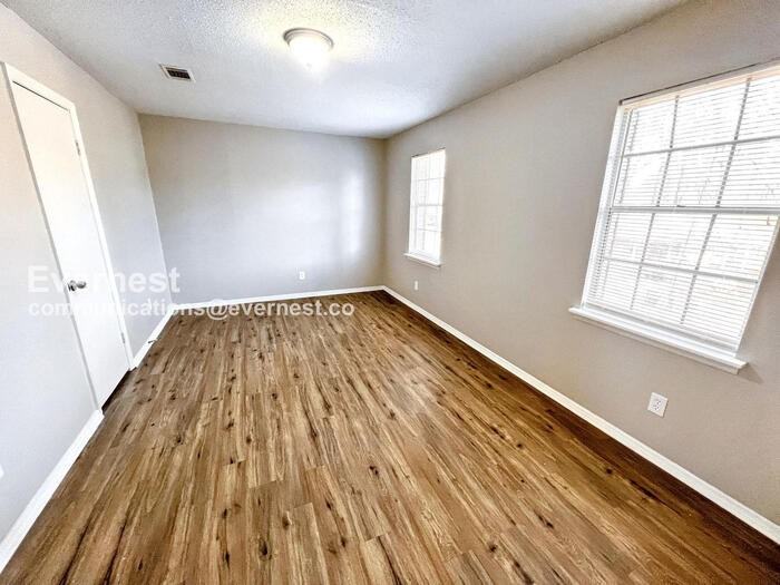 8917 Tanya Dr #B - Photo 6 of 20